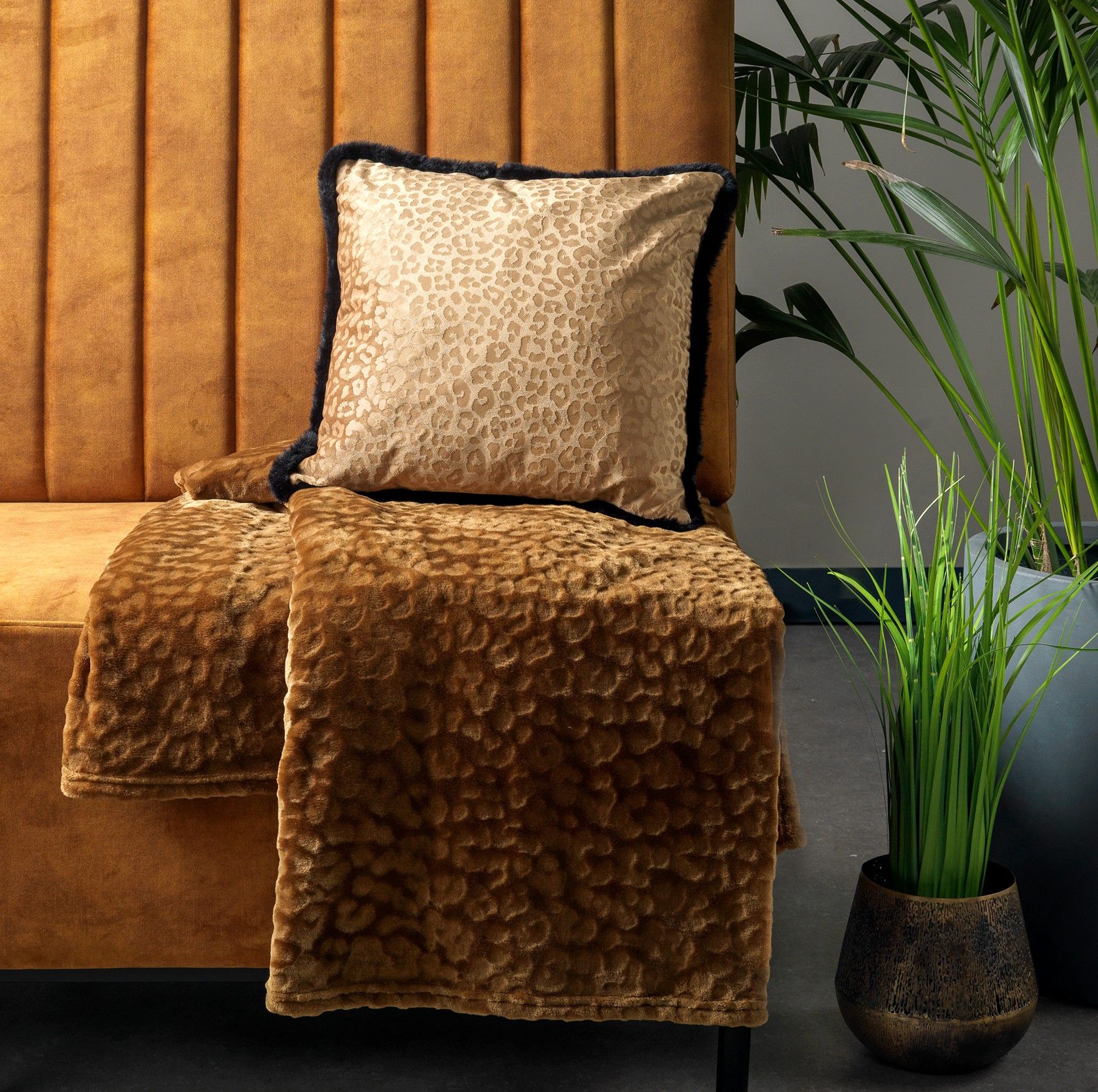 Sierkussen Dutch Decor CHEETA Tobacco Brown 45x45cm