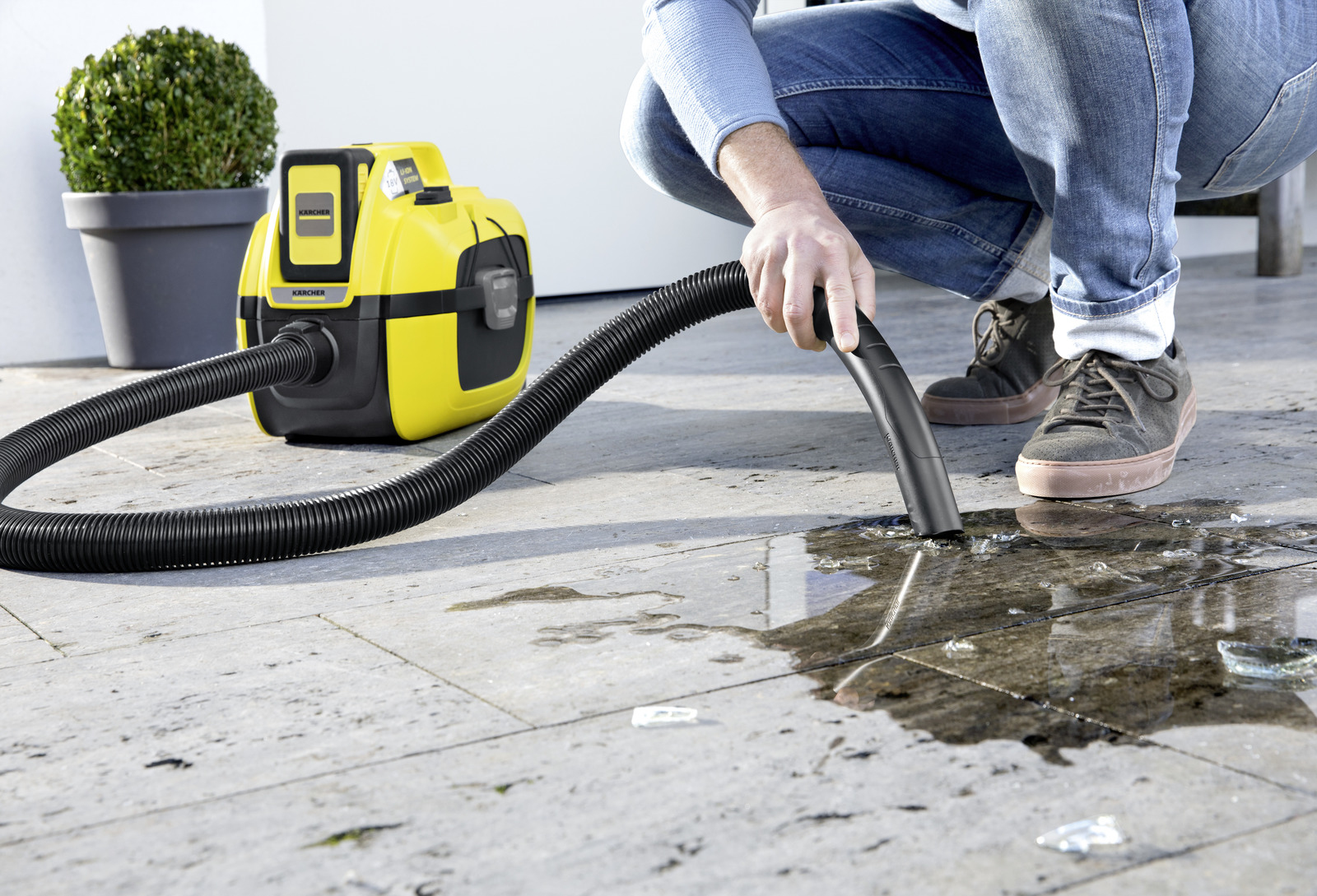 Vloerreiniger KARCHER 1.198-301.0 WD 1 Compact Battery