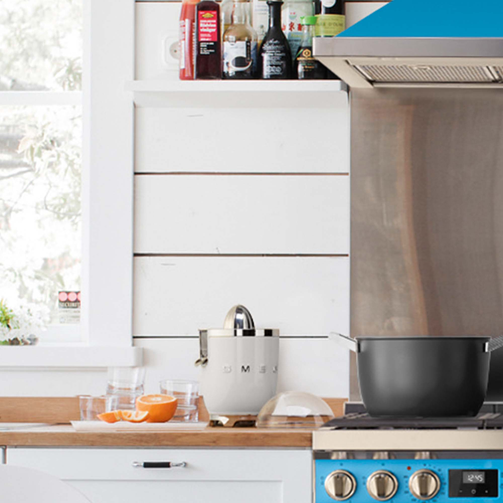 Smeg presse-agrumes blanc CJF11WHEU