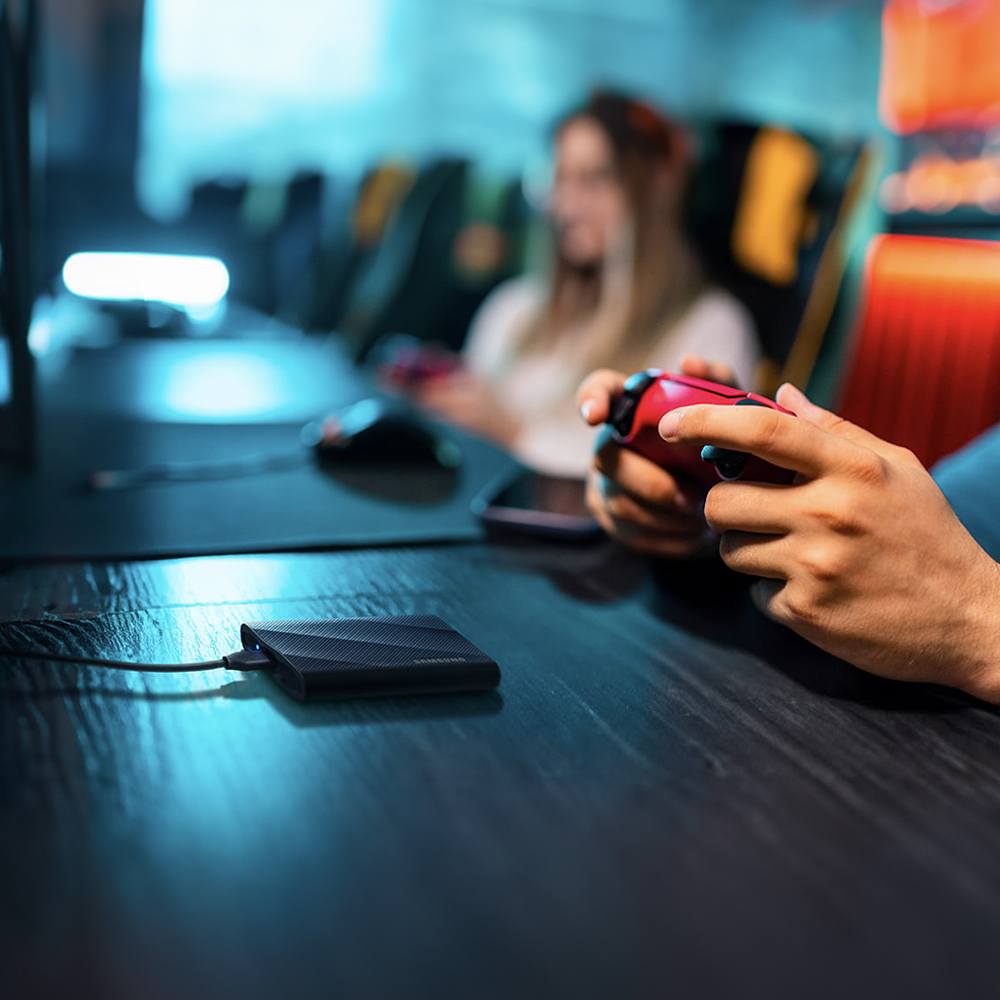 SAMSUNG T9 2TB PORTABLE SSD