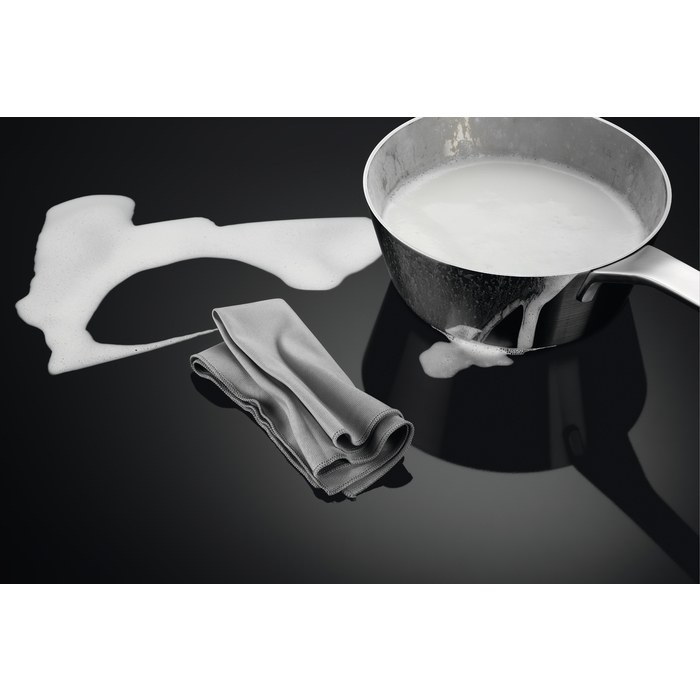 AEG TAQUE INDUCTION IKB84443XB