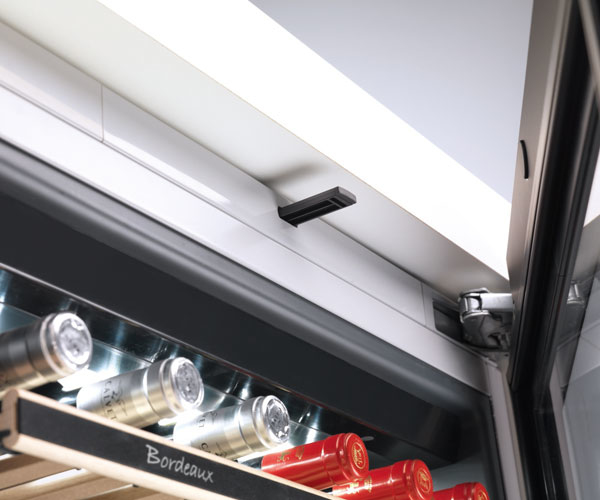 Miele KWT 6322 UG Refroidisseur de vin compresseur Intégré Noir 34 bouteille(s)
