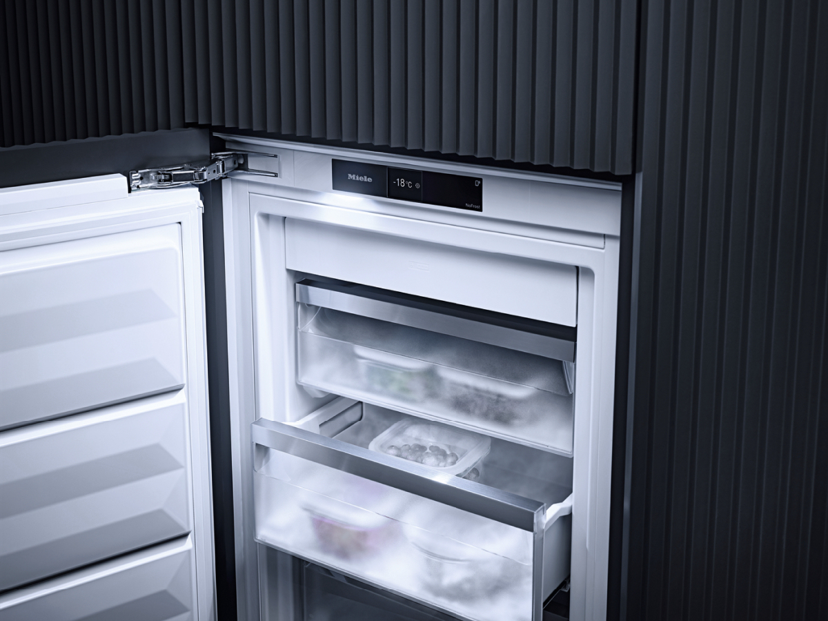 Miele FNS 7794 E Ingebouwd 213 l