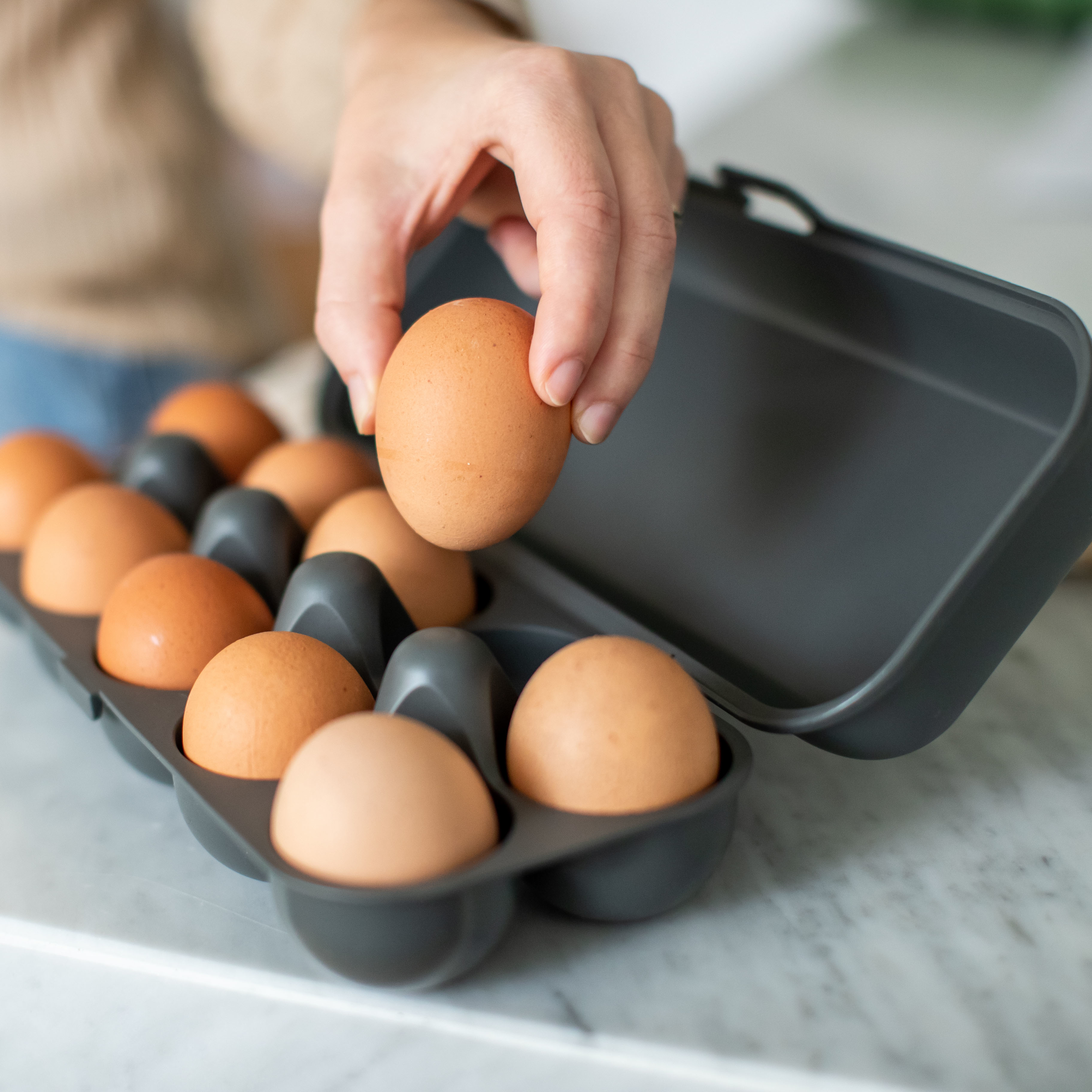 Eierdoos KOZIOL 7179701 Eggs to Go / nature / ash grey