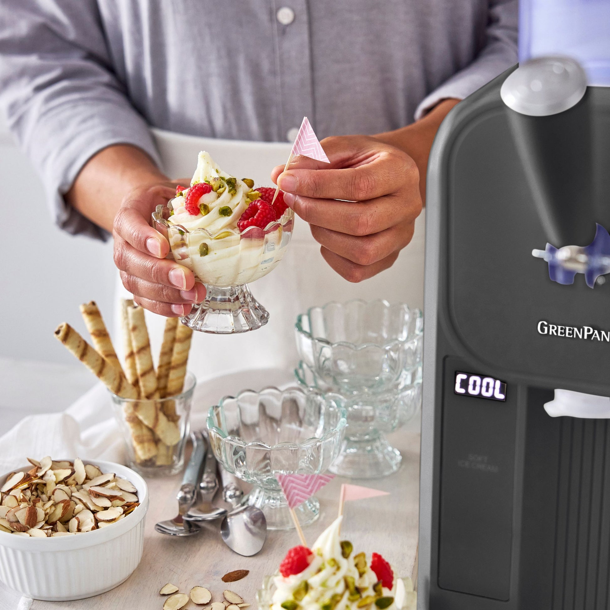 Ijsmachine GREENPAN CC010400-001 Frost / zelfkoelend / grijs