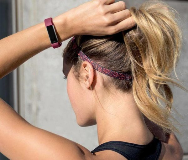 Fitbit Alta HR OLED Bracelet connecté Fuchsia, Acier inoxydable