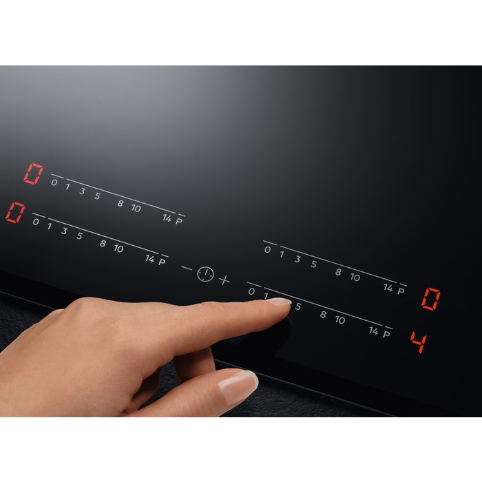 AEG IKE84445IB Noir Intégré 80 cm Plaque avec zone à induction 4 zone(s)