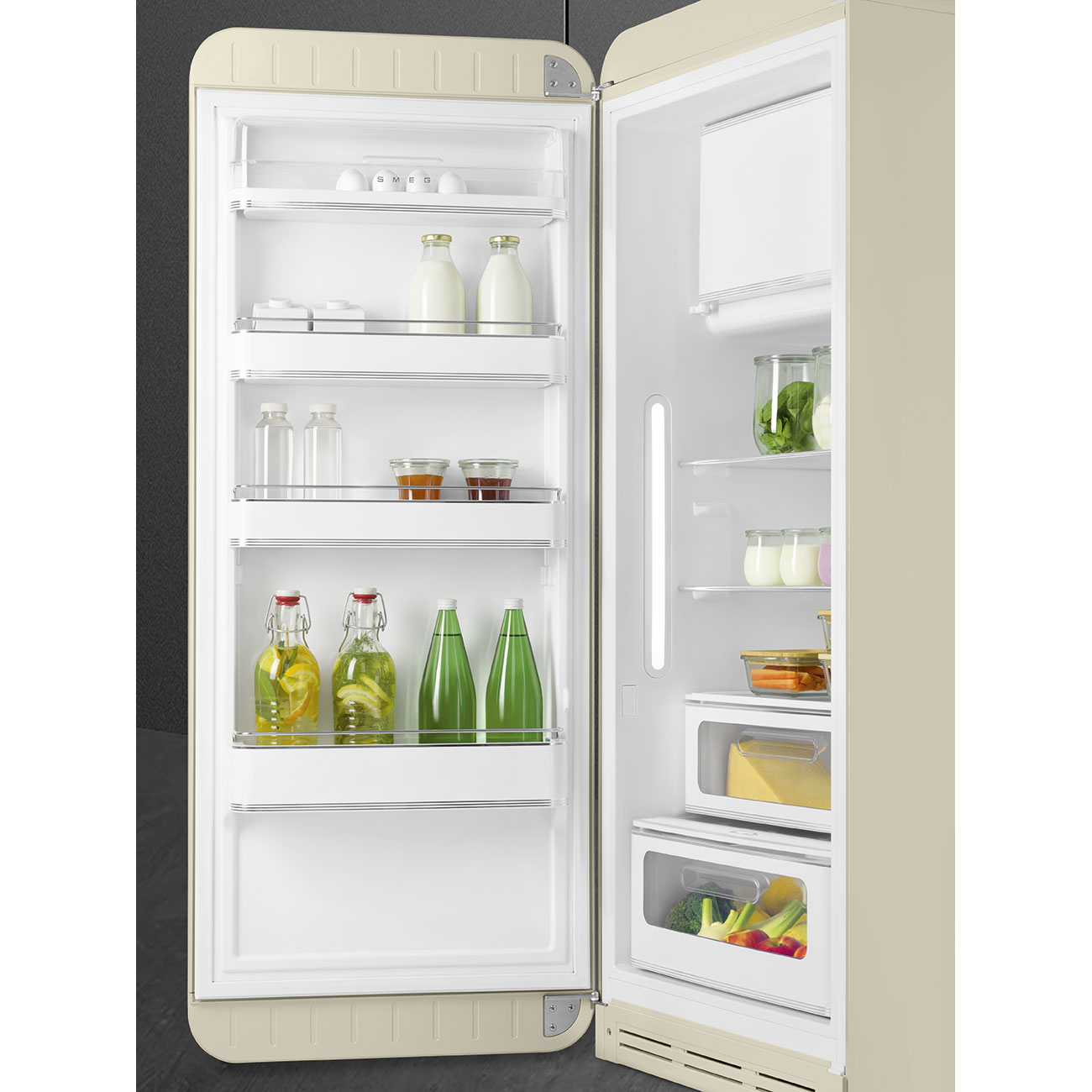 Koelkast SMEG FAB28LCR6 50's Style / C / 244L+26L / 153cm / crème