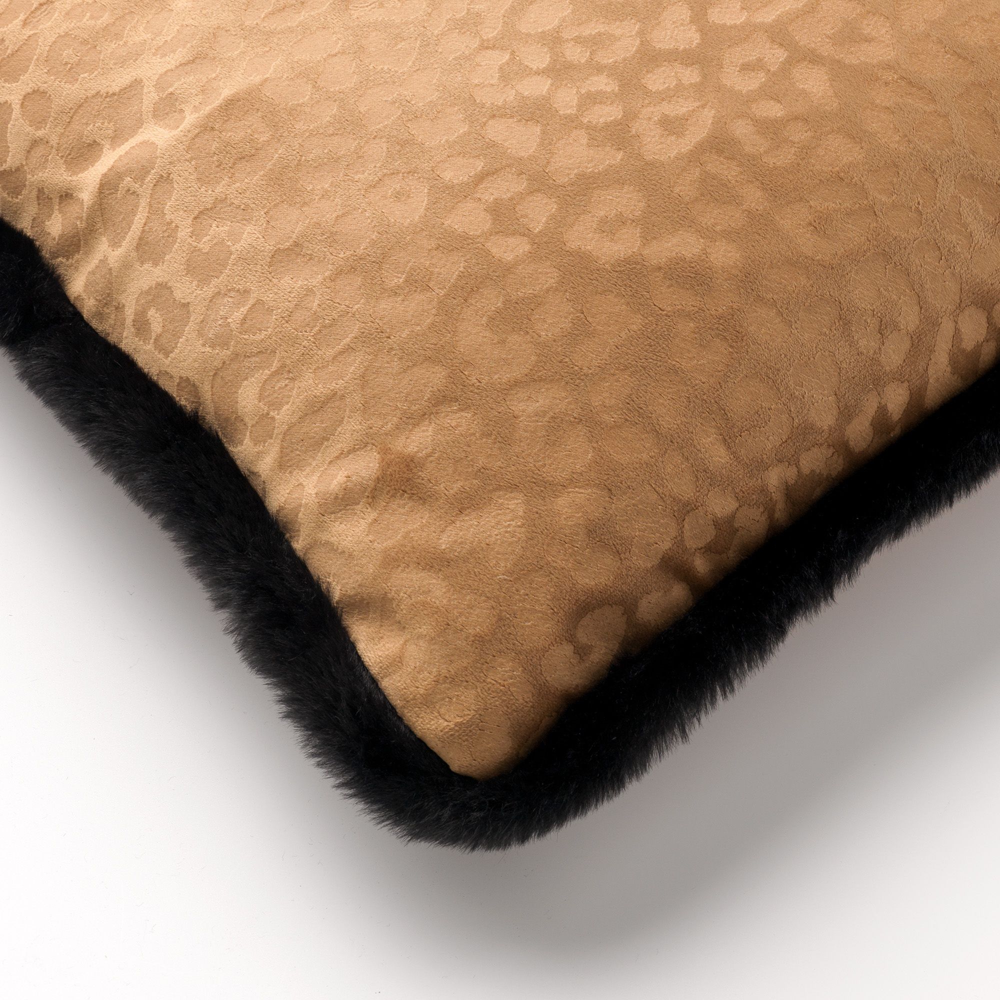 Sierkussen Dutch Decor CHEETA Tobacco Brown 45x45cm