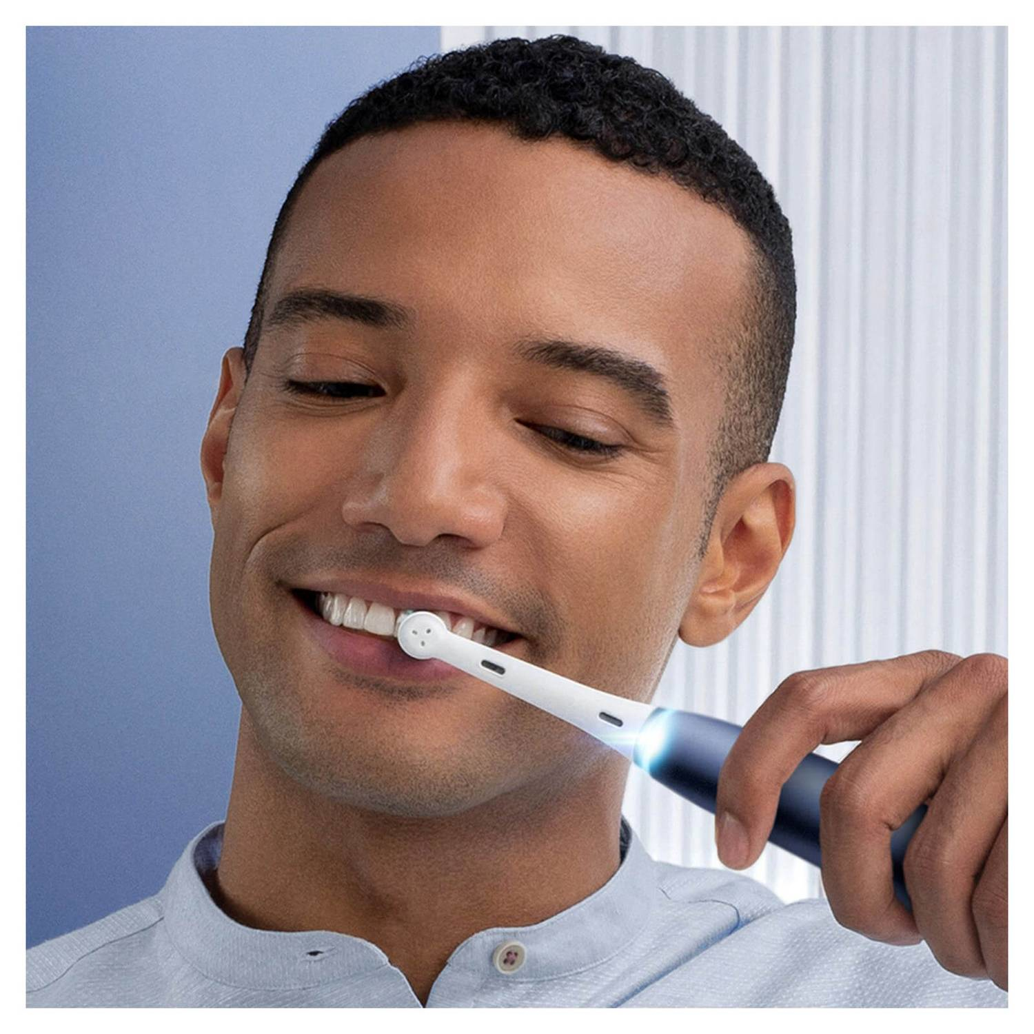Brosse à dents BRAUN ORAL-B IO Series 7N Blauw