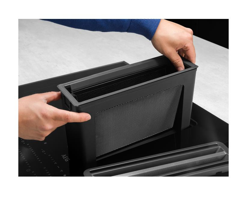 AEG KOOKPLAAT MET AFZUIGING CCE84751CB