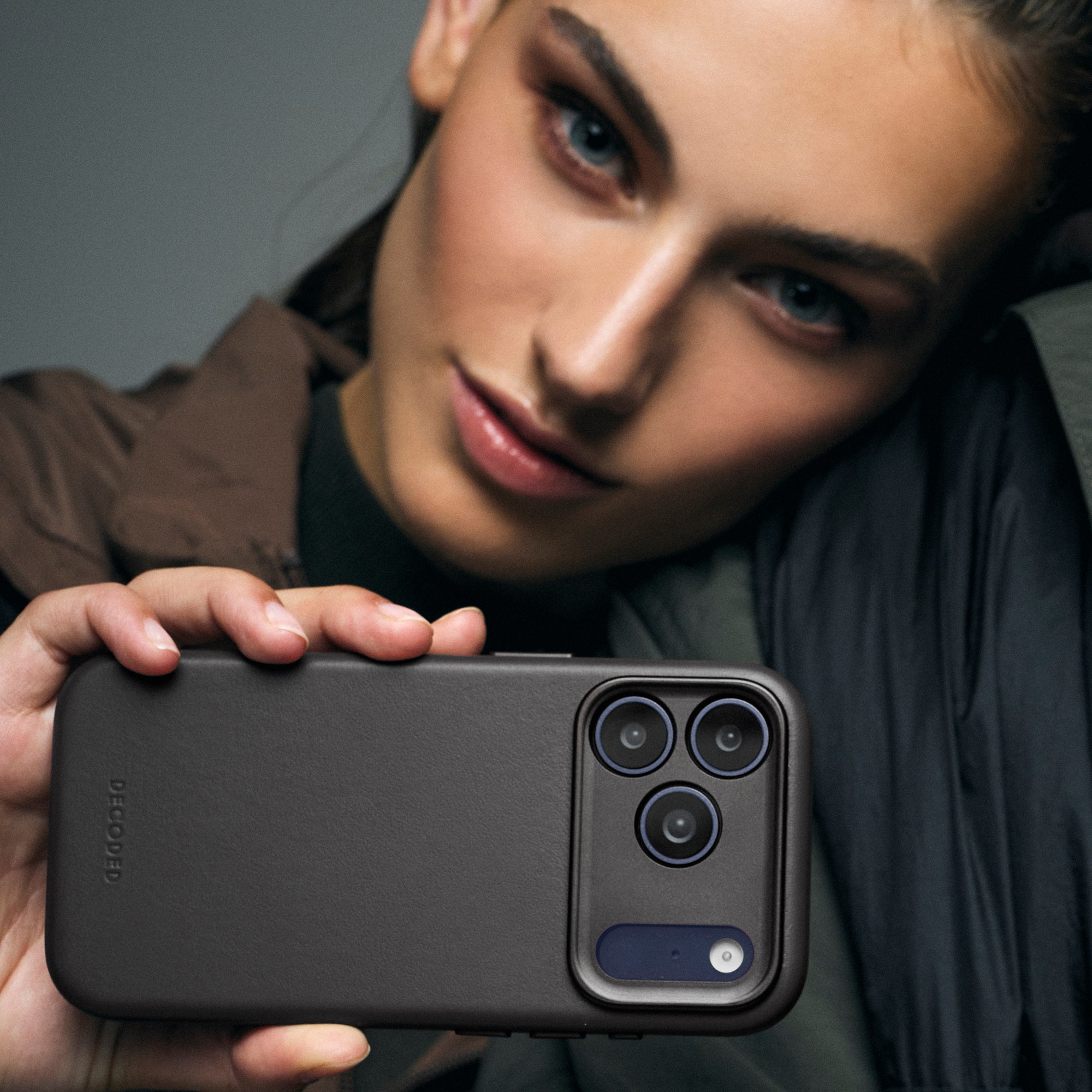 Decoded Leather Backcover Apple iPhone 17 Pro Black