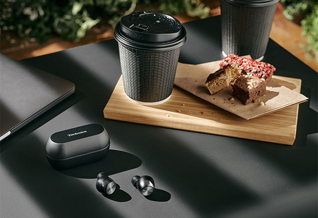 Oordopjes TECHNICS EAH-AZ70WE-K zwart