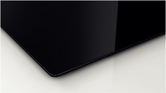 Bosch PKN811D17E plaque Noir Intégré Céramique 4 zone(s)