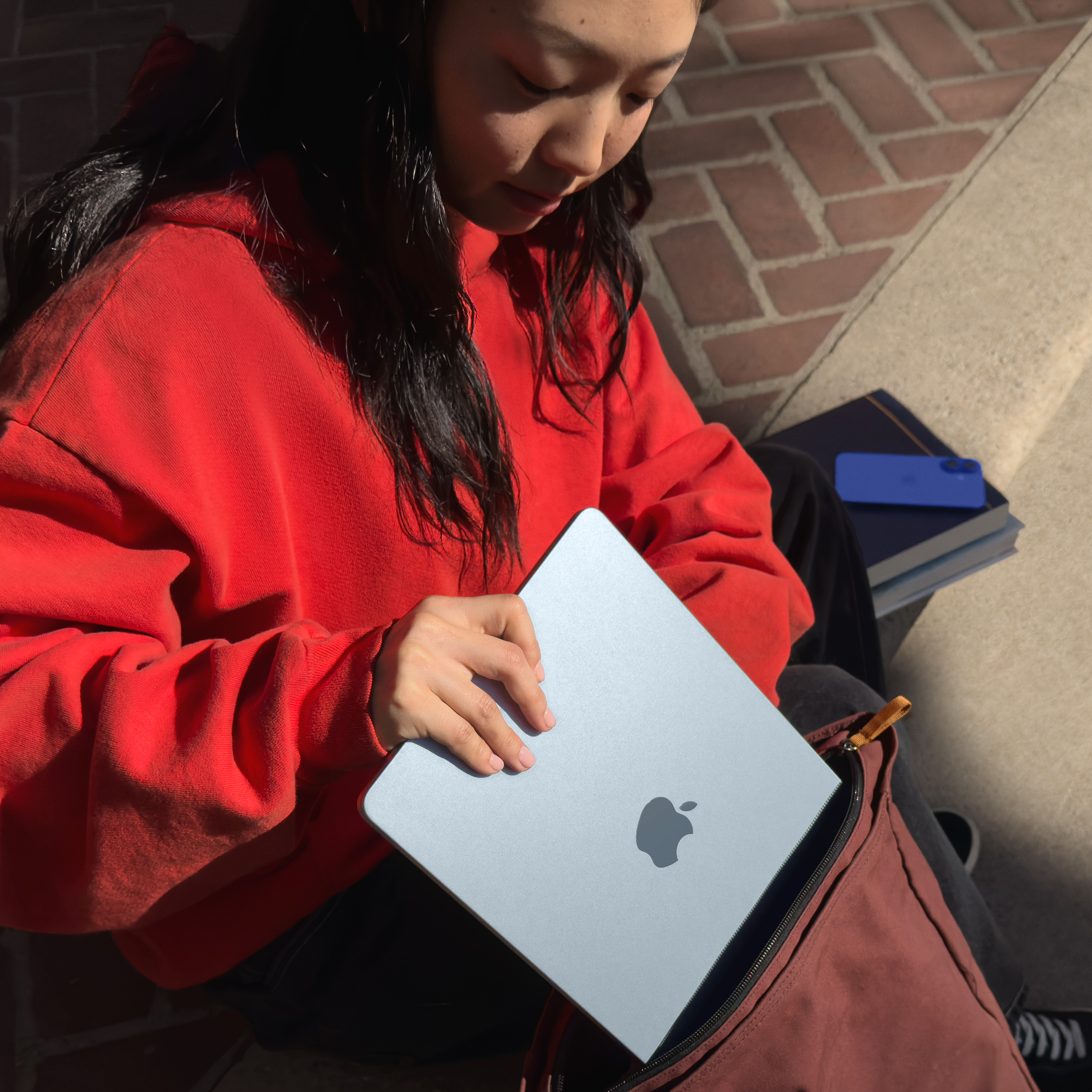 APPLE MacBook Air 13' '25 M4 10c-CPU & 8c-GPU 16GB 256GB Sky Blue