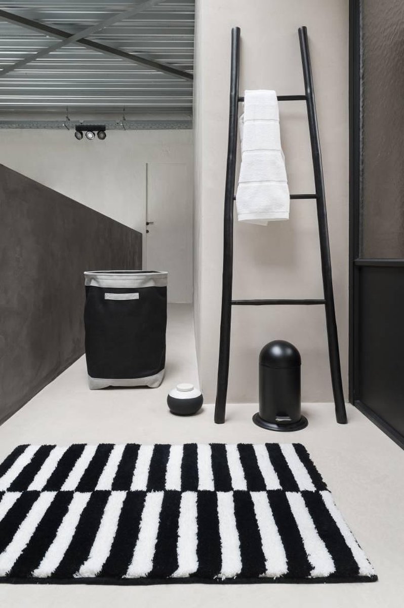 Pedaalemmer AQUANOVA ONABIS-09 Ona / 3L / Black