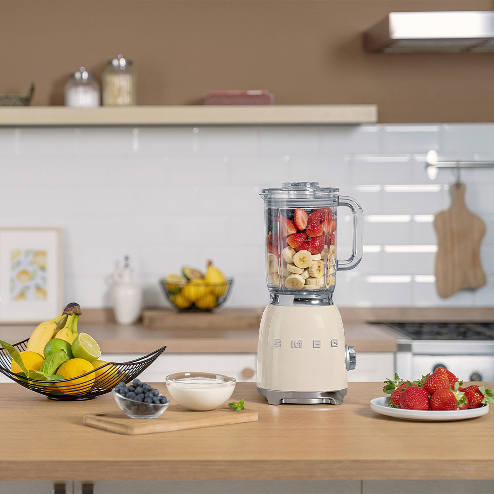 Smeg blender crème BLF03CREU