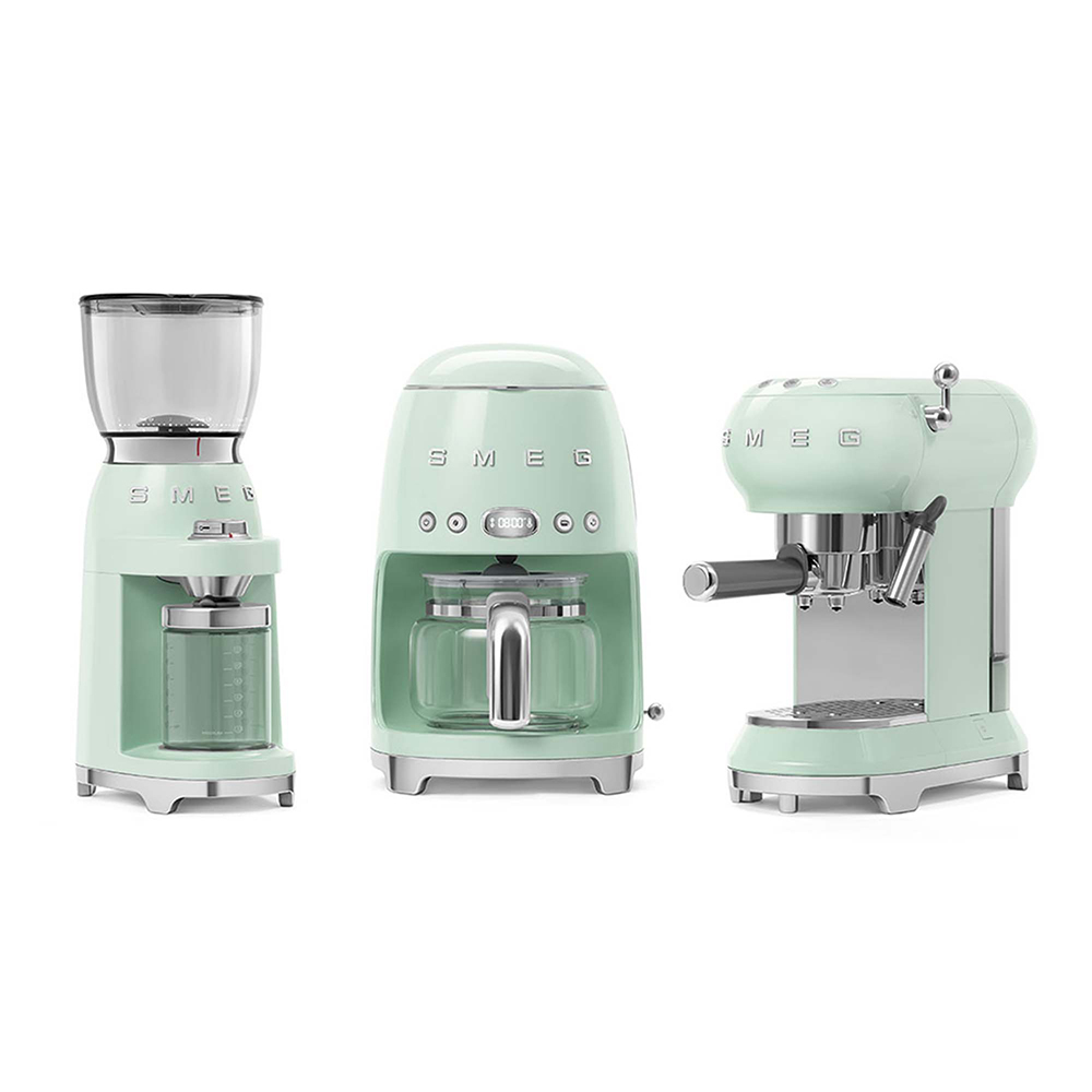 Smeg cafetiere  vert d'eau DCF02PGEU