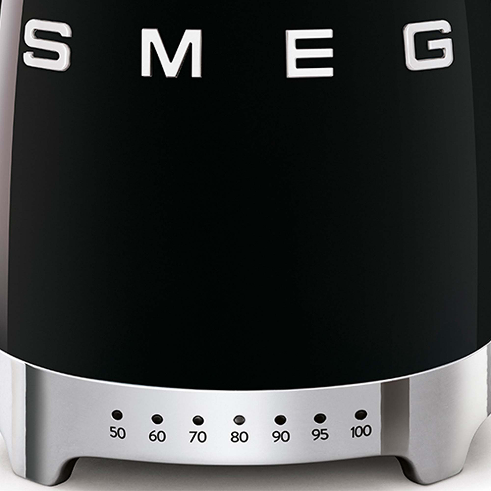 Smeg bouilloire 1,7L noir KLF04BLEU