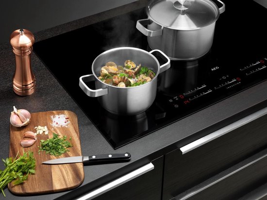AEG SET DE CASSEROLES 3 PCS A3SS
