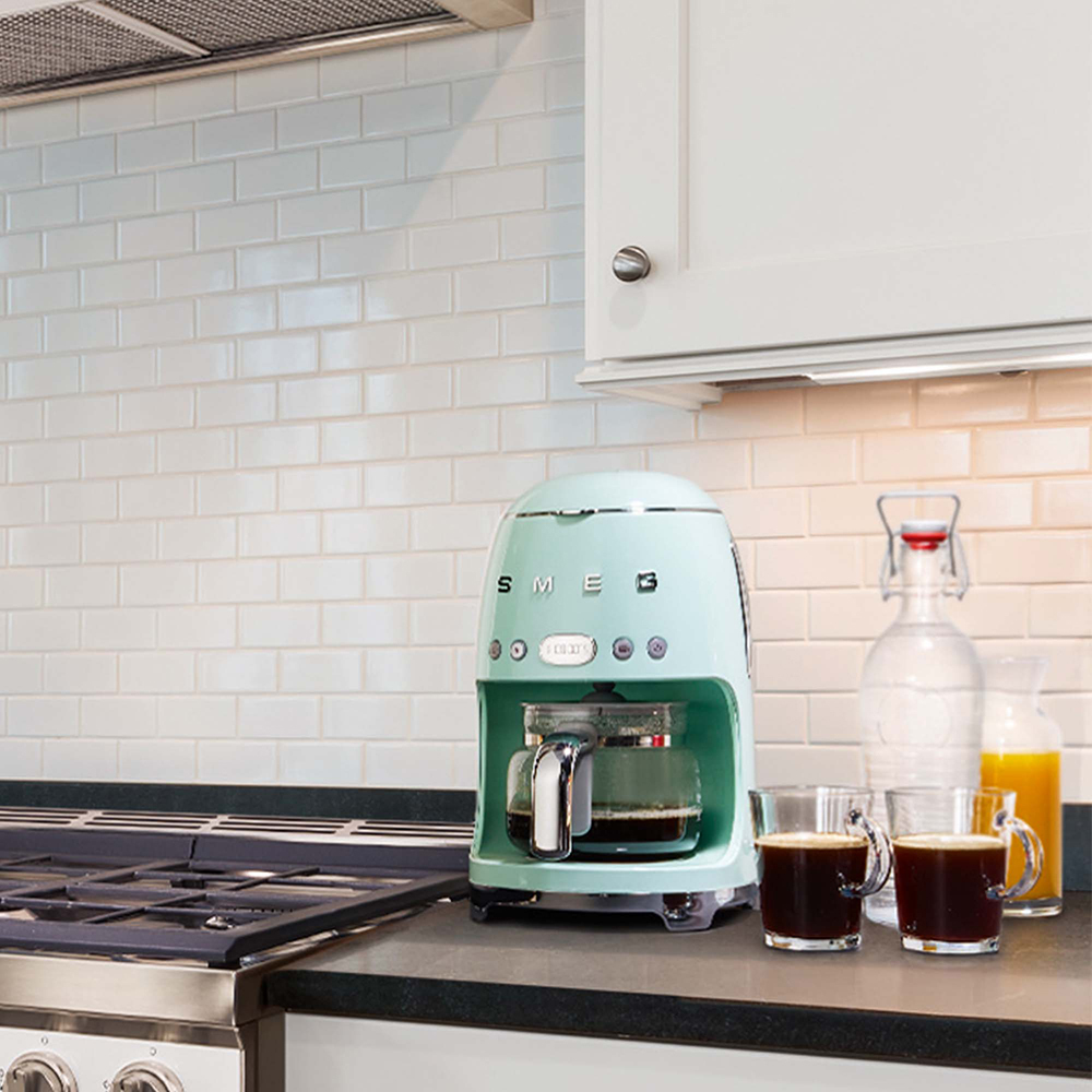 Smeg cafetiere  vert d'eau DCF02PGEU