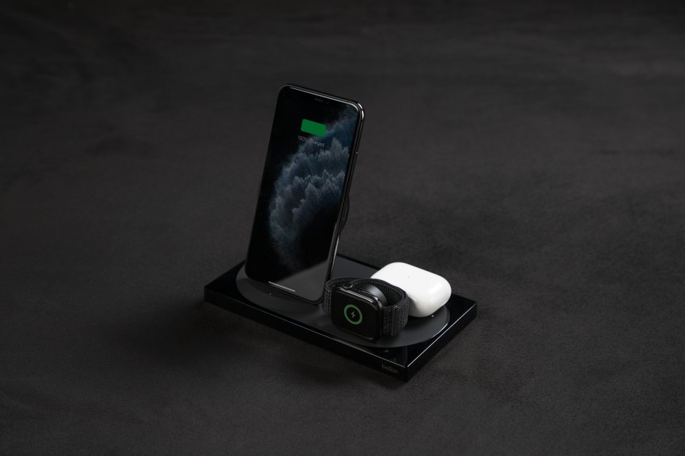 BELKIN 3-in-1 Wireless Pad/Stand/Apple Watch Black