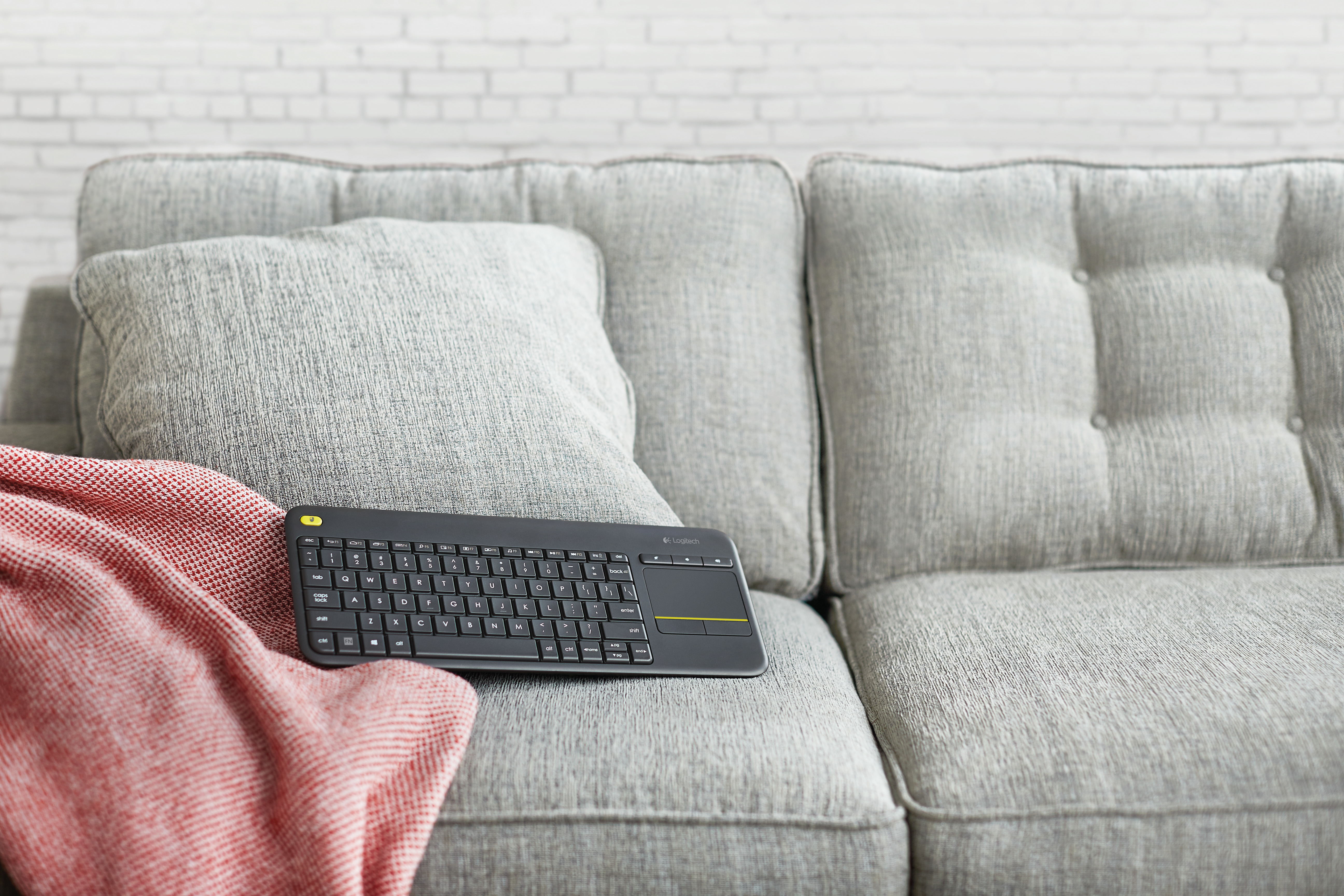 Logitech wireless touch keyboard k400 bl