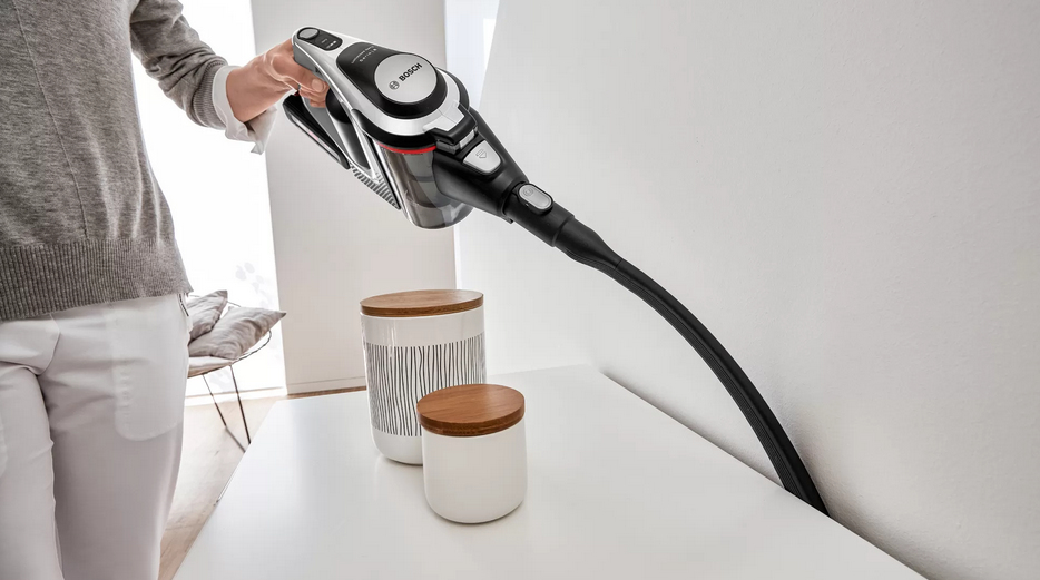 Bosch aspirateur balai unlimited BCS8224