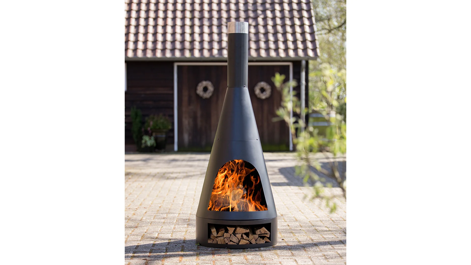 Terrashaard REDFIRE 84051 KingstonLarge with wood storage