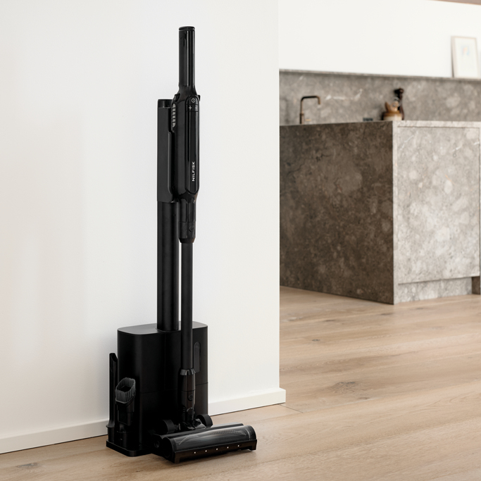 Steelstofzuiger NILFISK 128390186 Move / Docking Station / zwart