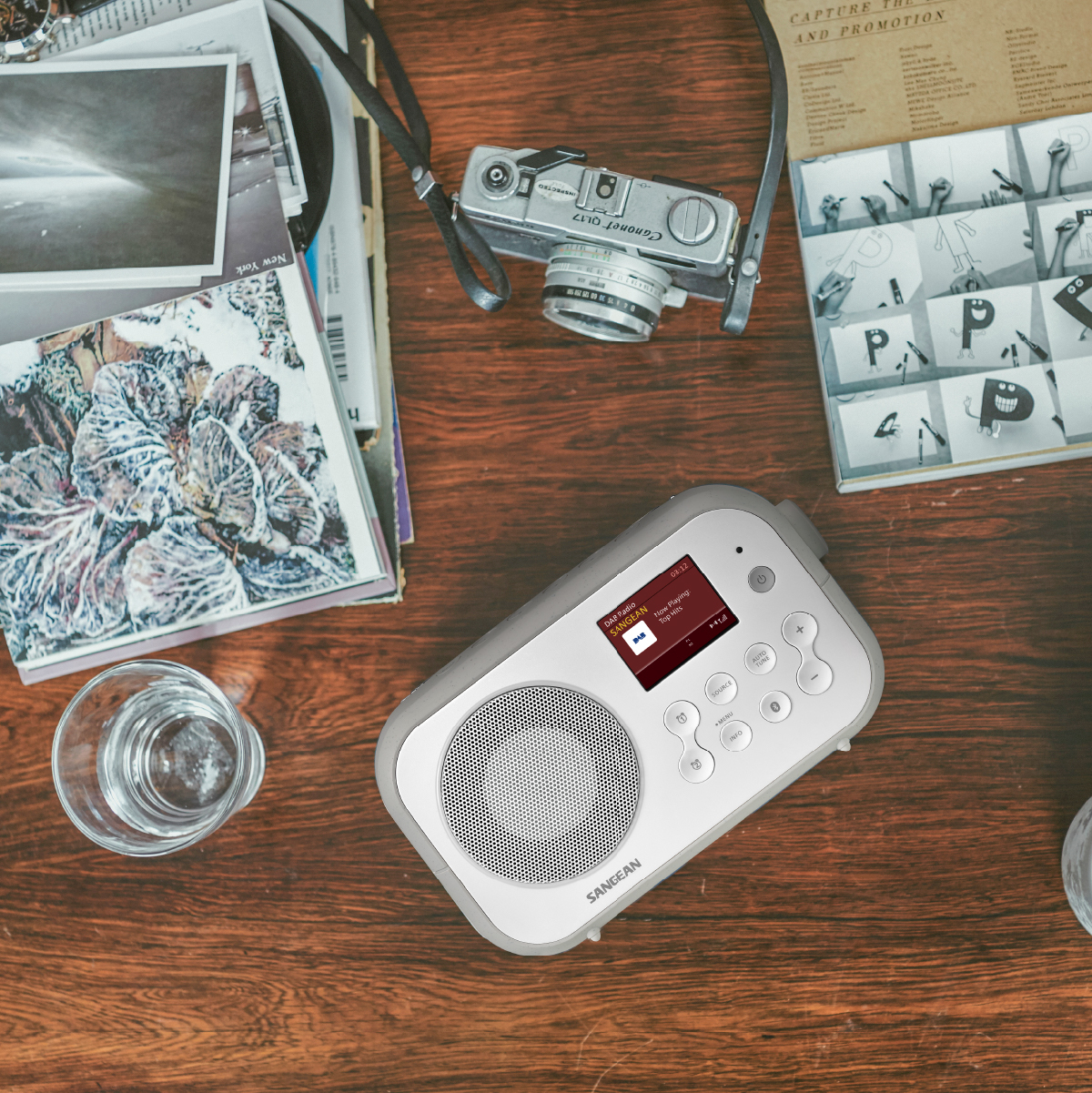 DAB+ radio SANGEAN Traveller 420 grijs/wit