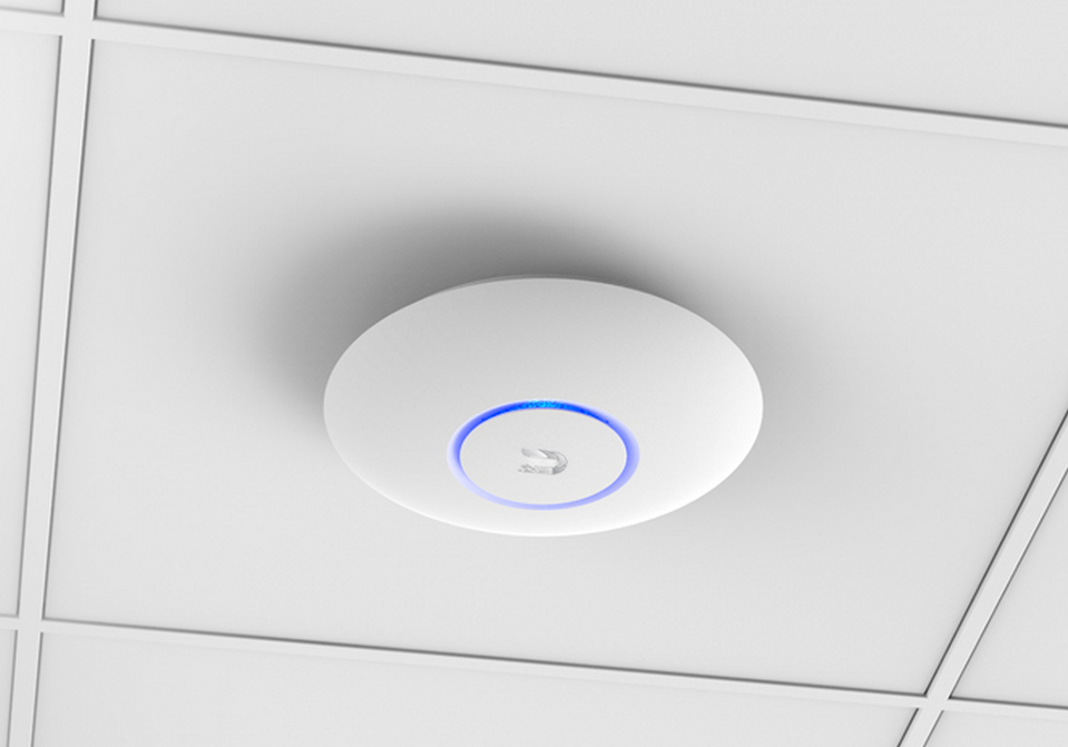 UBIQUITI UNIFI LONG-RANGE ACCESS POINT
