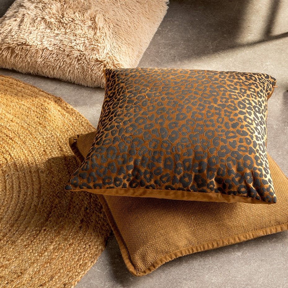 Sierkussen Dutch Decor SURI Tobacco Brown 45x45cm