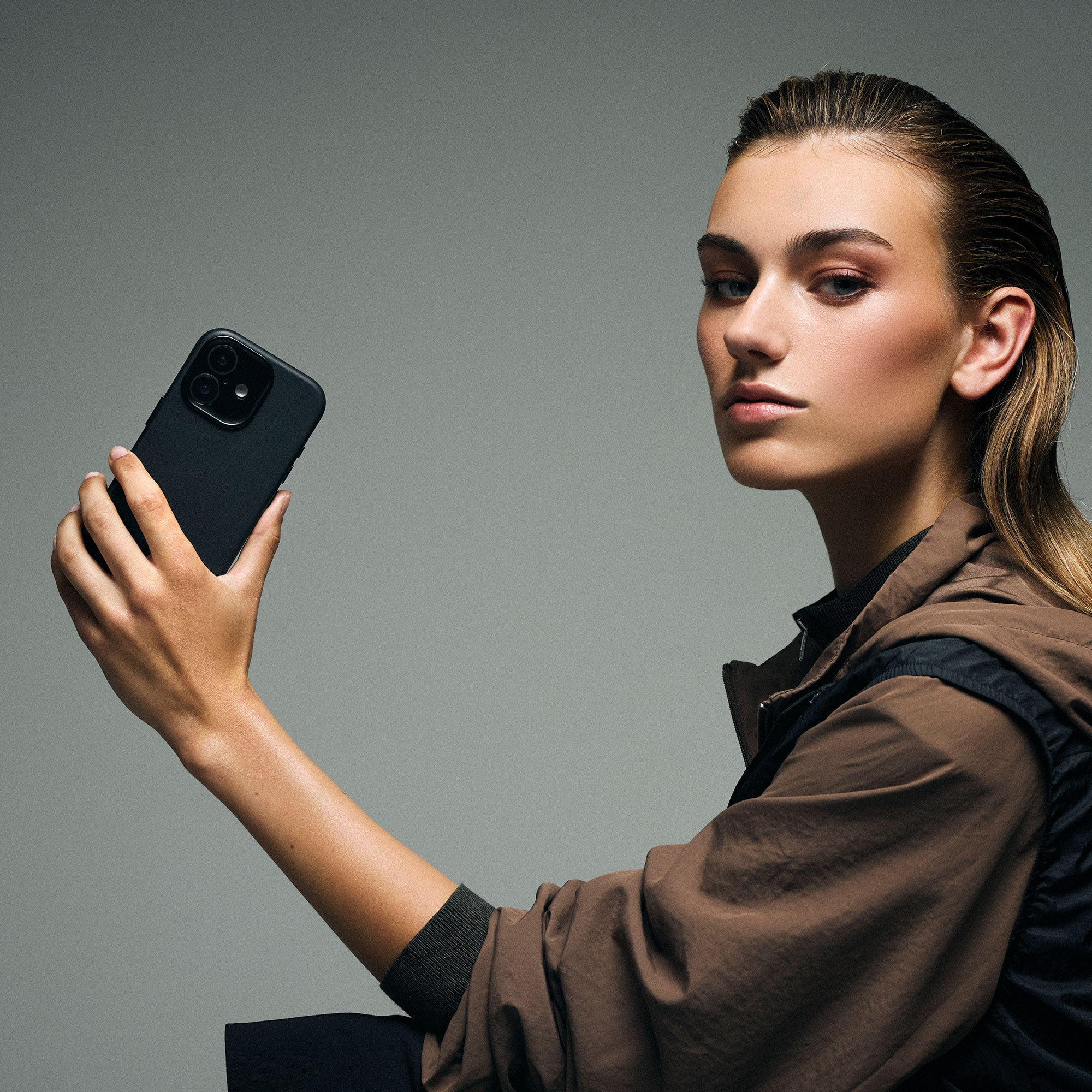 Decoded Leather Backcover Apple iPhone 17 Black