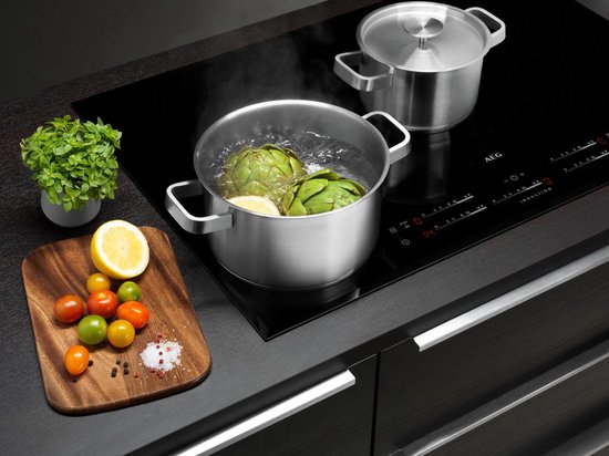 AEG SET DE CASSEROLES 3 PCS A3SS