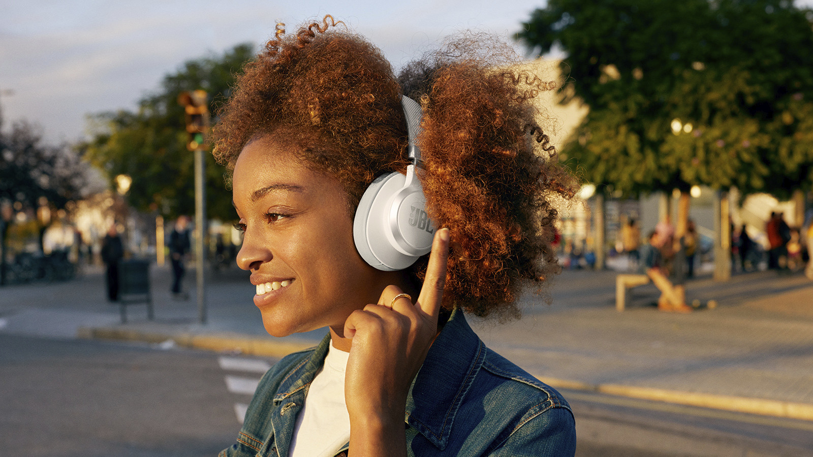 JBL casque over-ear live 660 nc noir