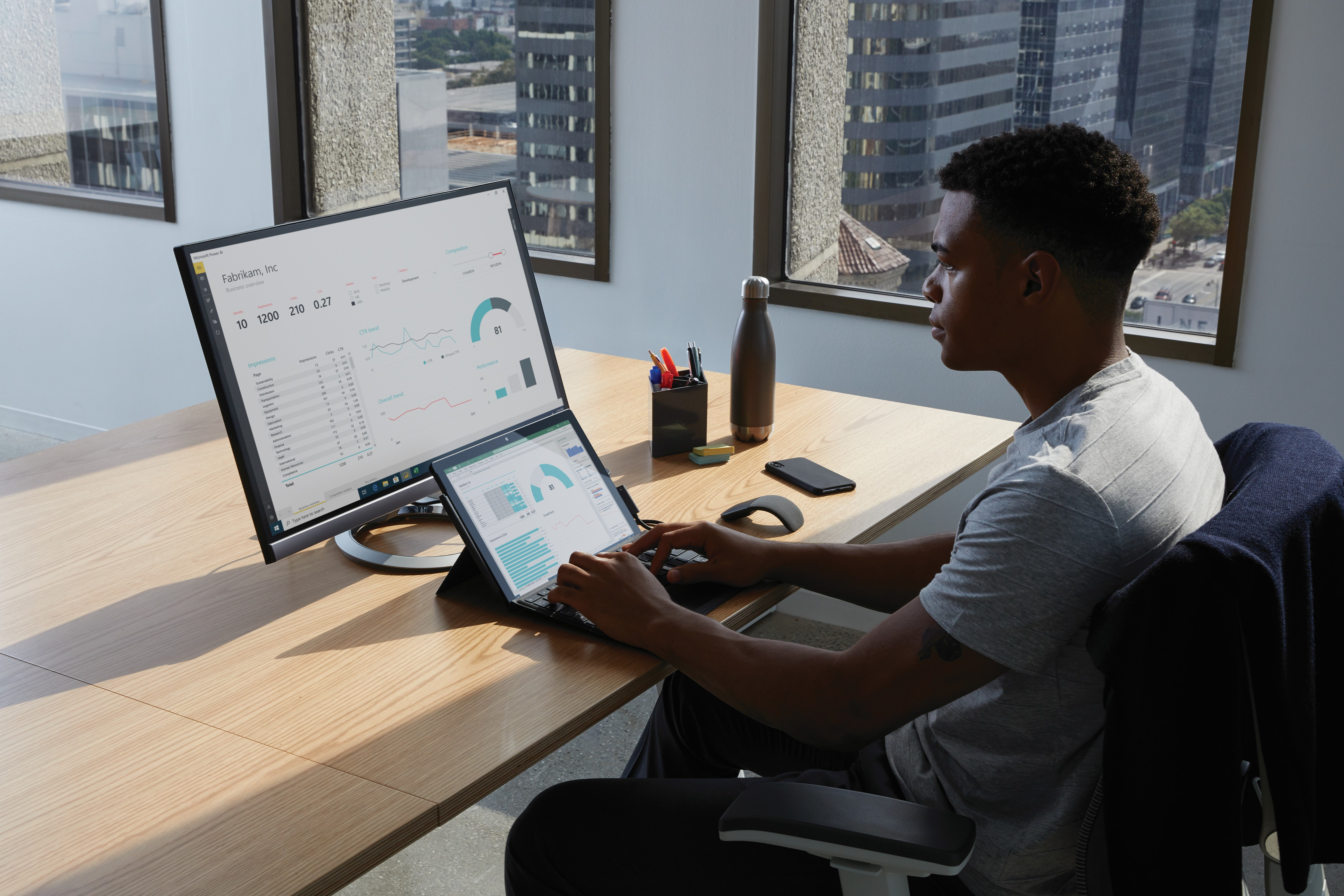 Microsoft Surface Pro 7 Intel® Core™ i5 256 Go 31,2 cm (12.3") 8 Go Wi-Fi 6 (802.11ax) Windows 10 Pro Noir