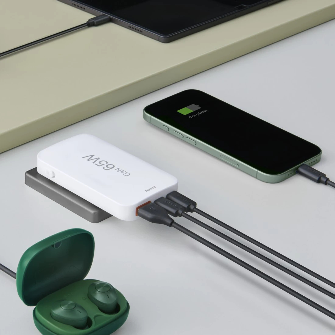 Hama Chargeur rapide, 2 USB-C, 1 USB-A, mini-chargeur plat, PD, 65 W, BLC