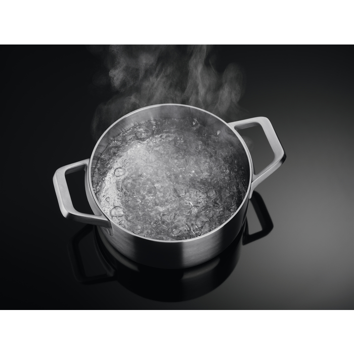 AEG TAQUE INDUCTION IKB84443XB