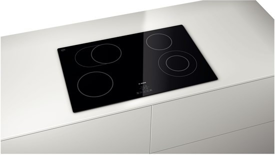 Bosch PKN811D17E plaque Noir Intégré Céramique 4 zone(s)