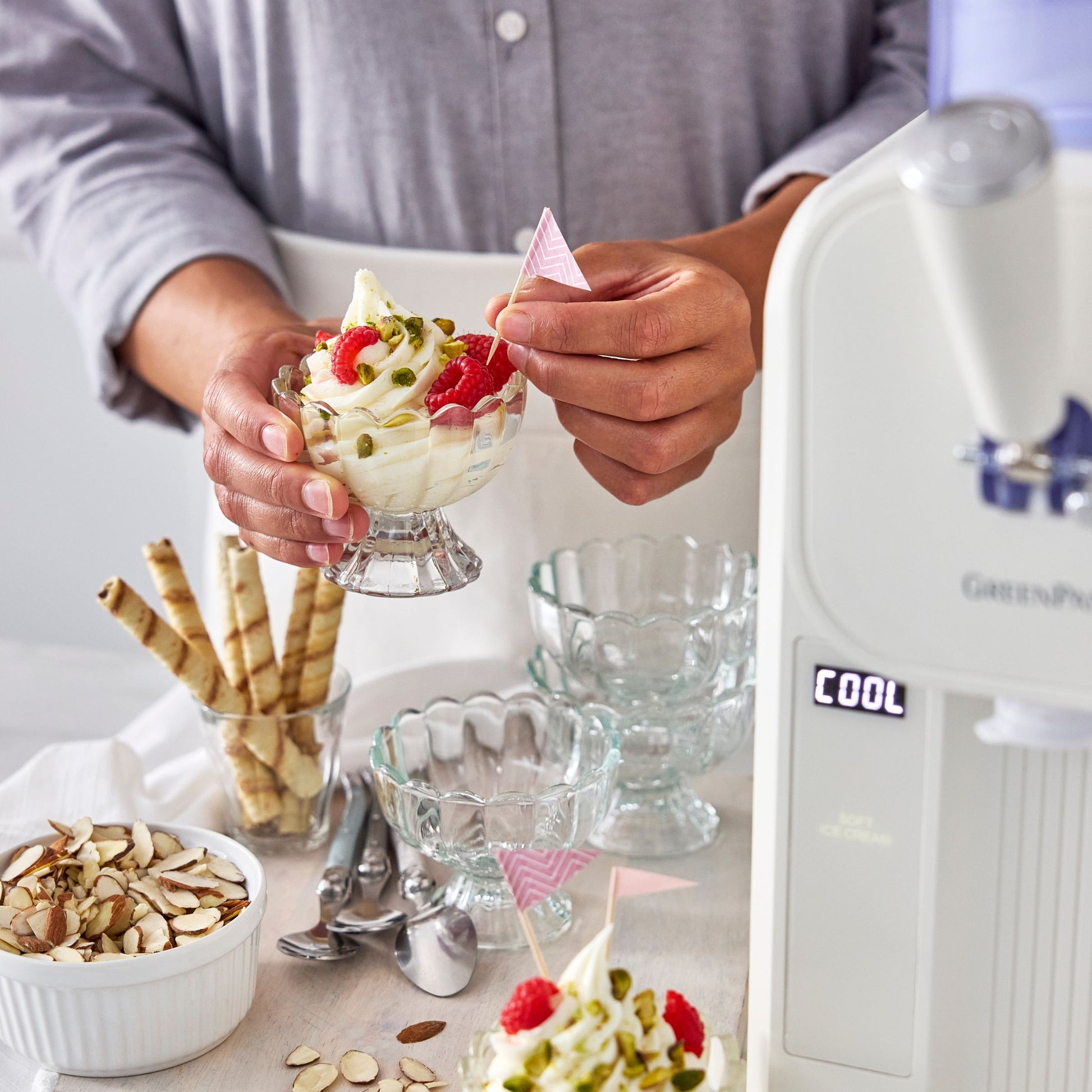 GreenPan Frost ijsmachine 1,87L Sorbetière pour glace italienne 1,8 L 300 W Noir, Blanc