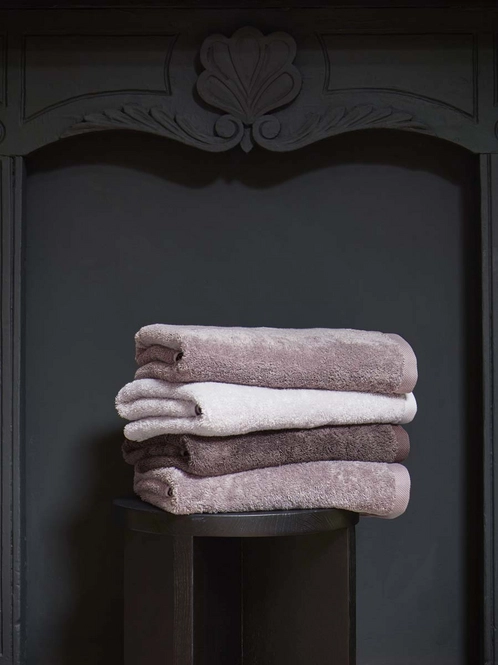 Badhanddoek Aquanova LONTWL-883 London 70x130 Malva