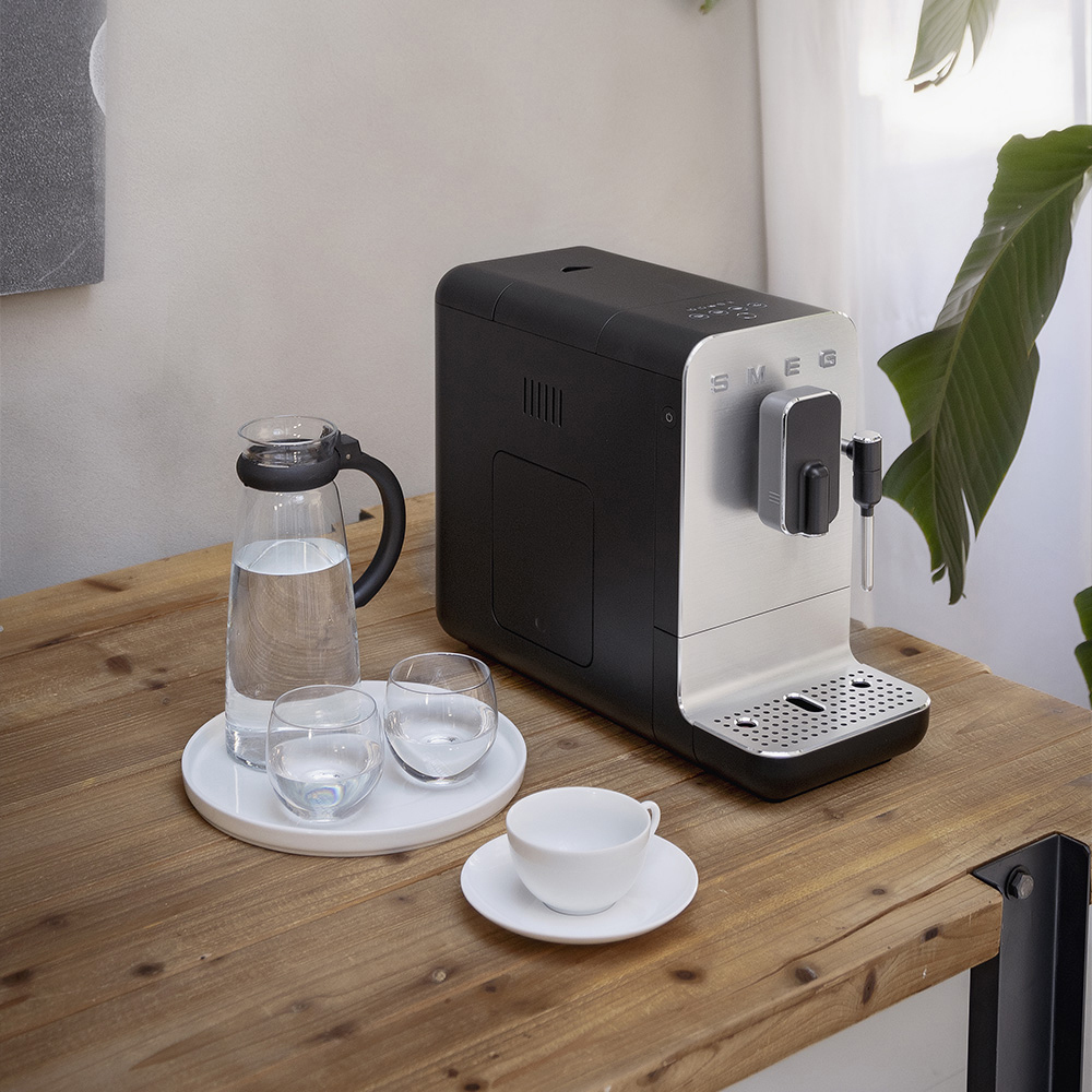 Espressomachine SMEG BCC12BLMEU / mat zwart / stoompijp