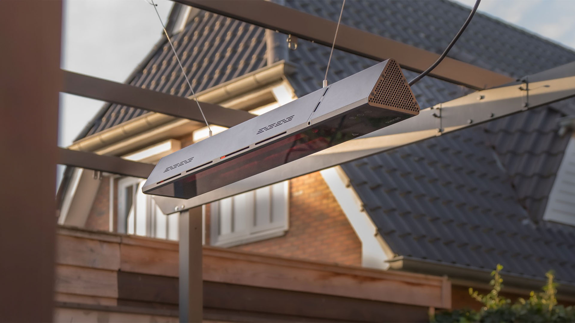Chauffage de terrasse SUNRED G-PROG-20W Gastro 2000W Wall
