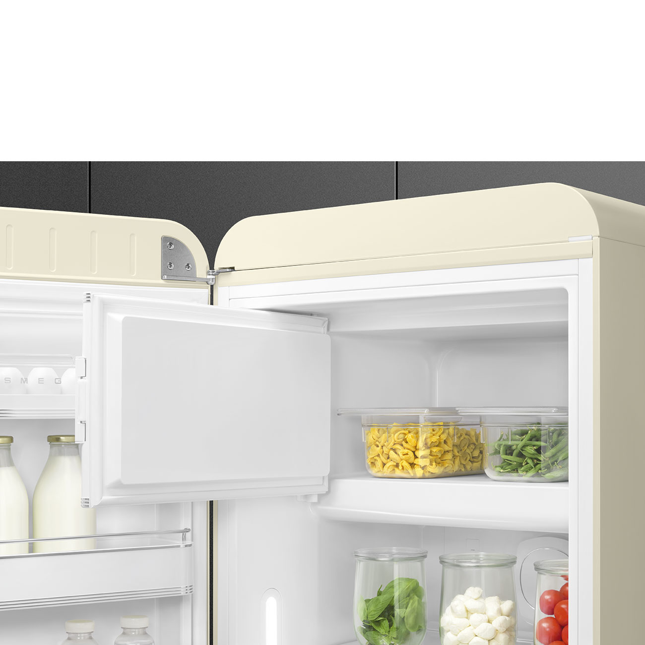 Koelkast SMEG FAB28LCR6 50's Style / C / 244L+26L / 153cm / crème
