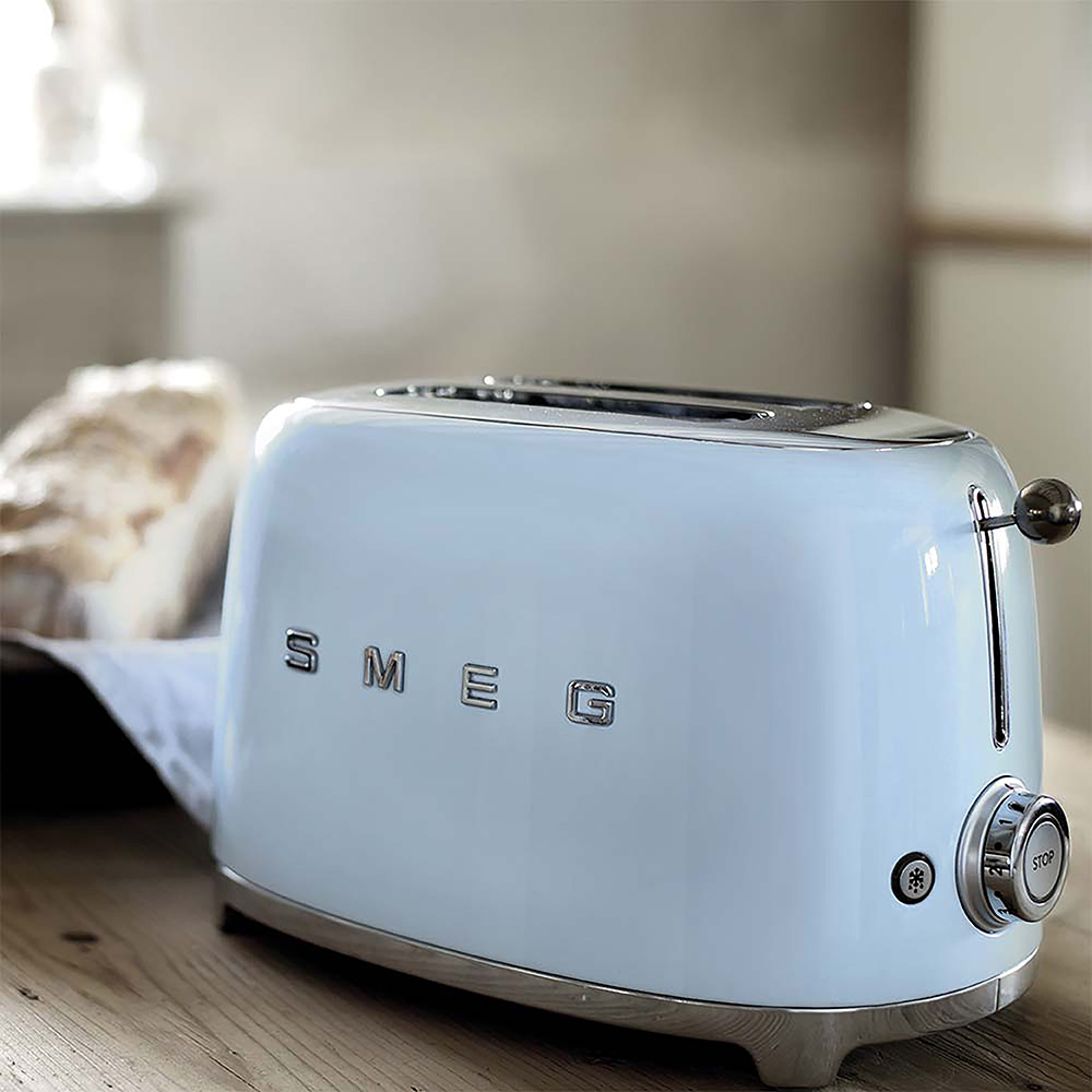 Smeg grille-pain bleu pastel TSF01PBEU
