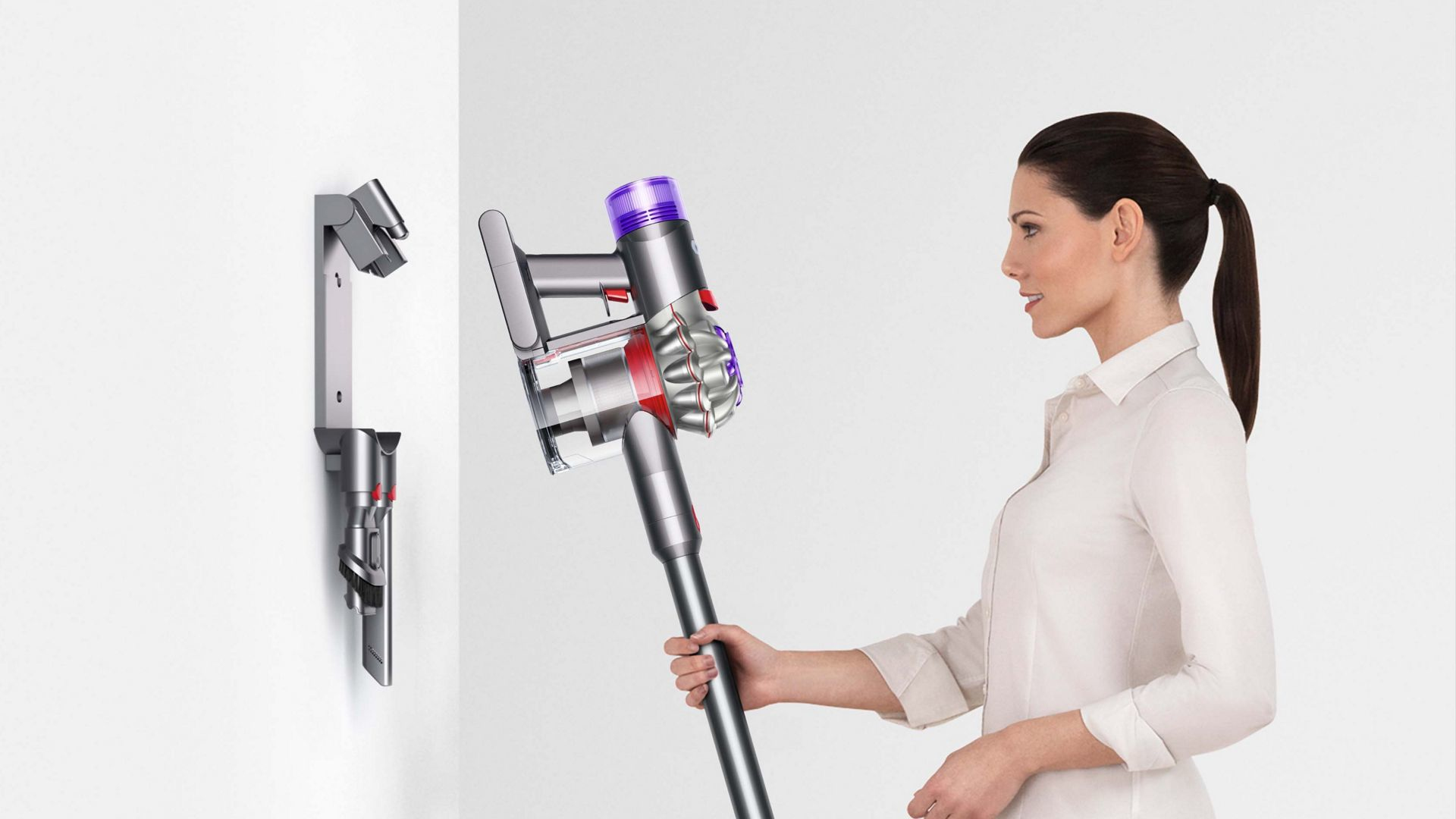 Aspirateur-balai DYSON 446969-01 V8